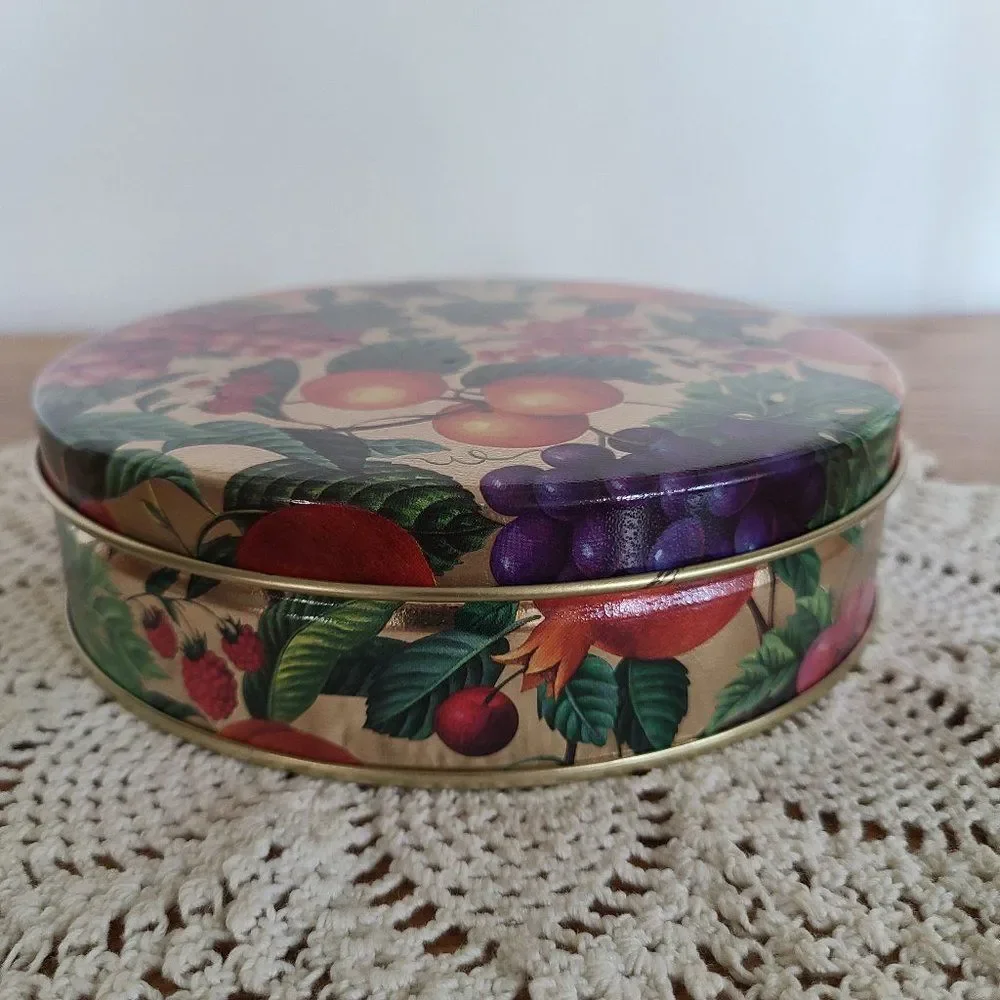 Vintage Tin Gold With Fruit And Leaves - Very Colorful - Great Condition
